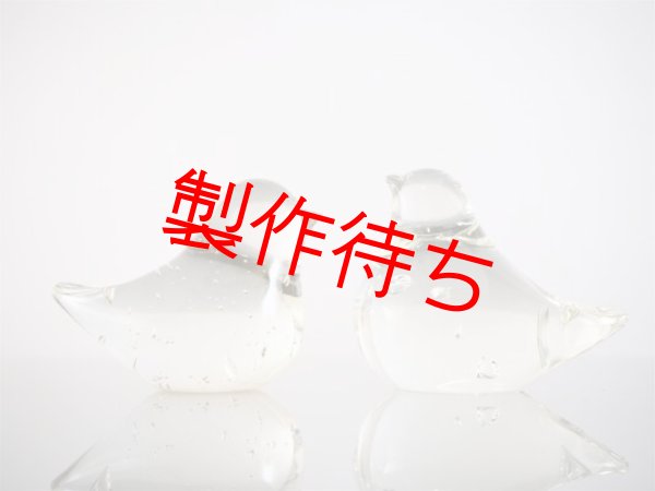 「白瑠璃ガラス」ことり